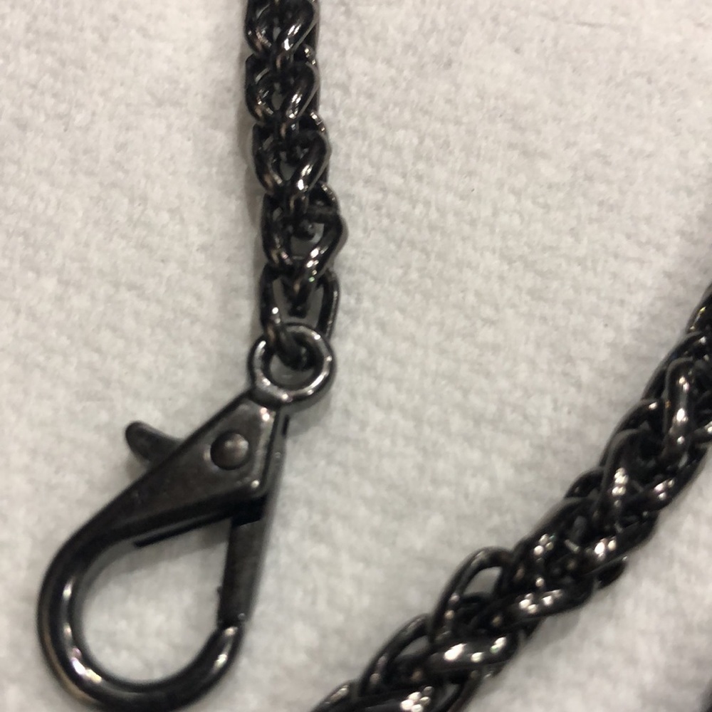 COPY - 001 - KNUCKLES skulls ring , rhinestone hard case clutch long chain. - Picture 13 of 16
